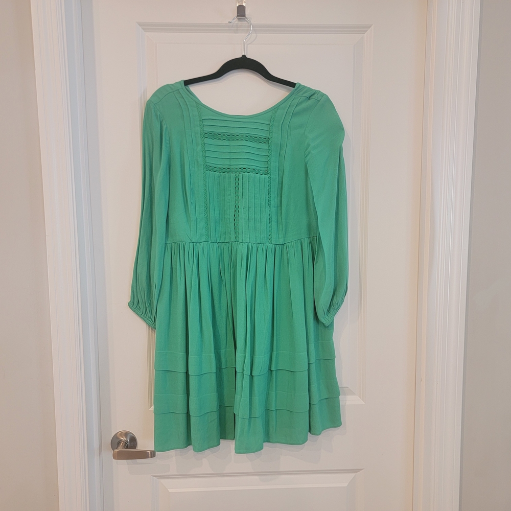 Ann Taylor Green Long Sleeve Dress